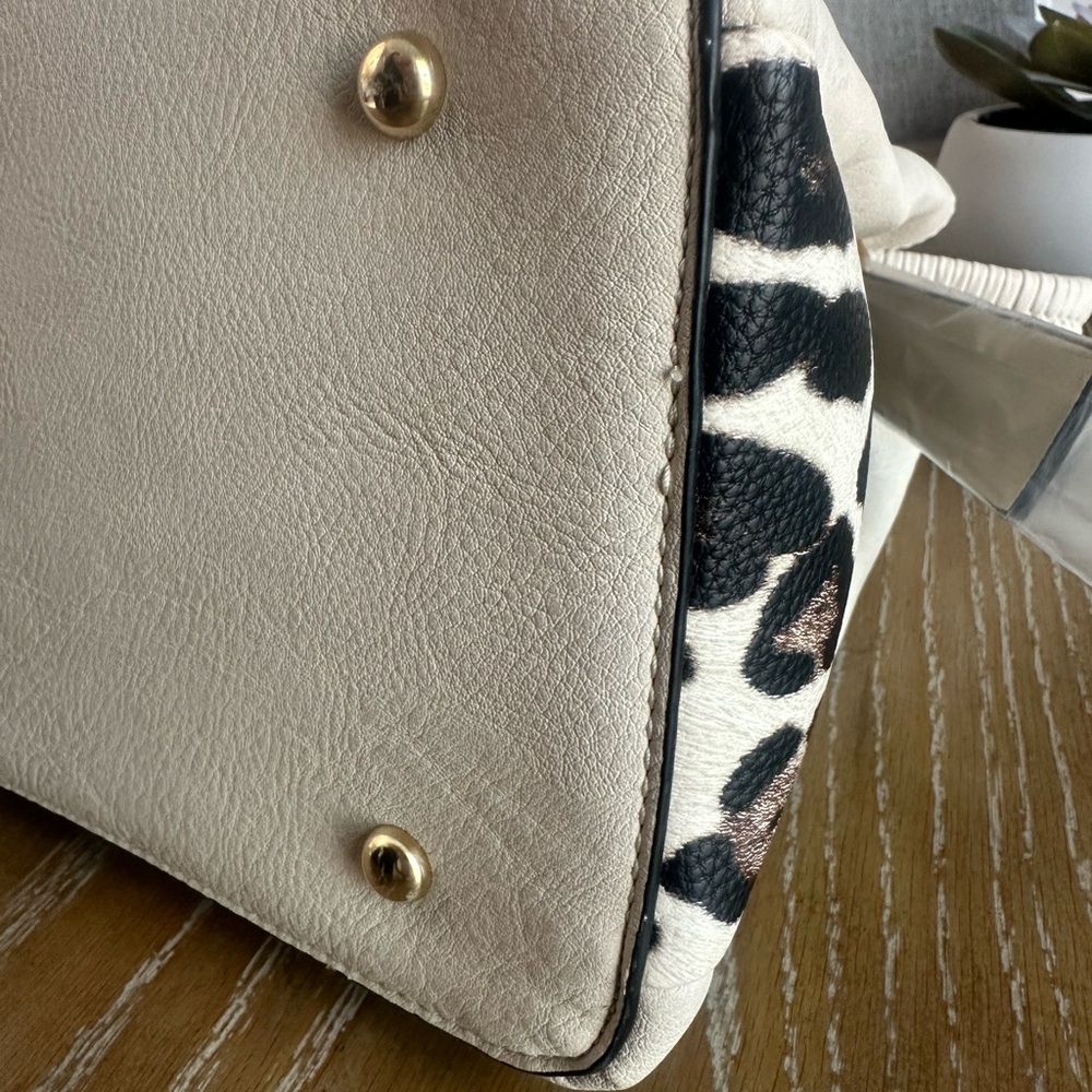 Jen & Co. Satchel Purse. - Picture 12 of 14